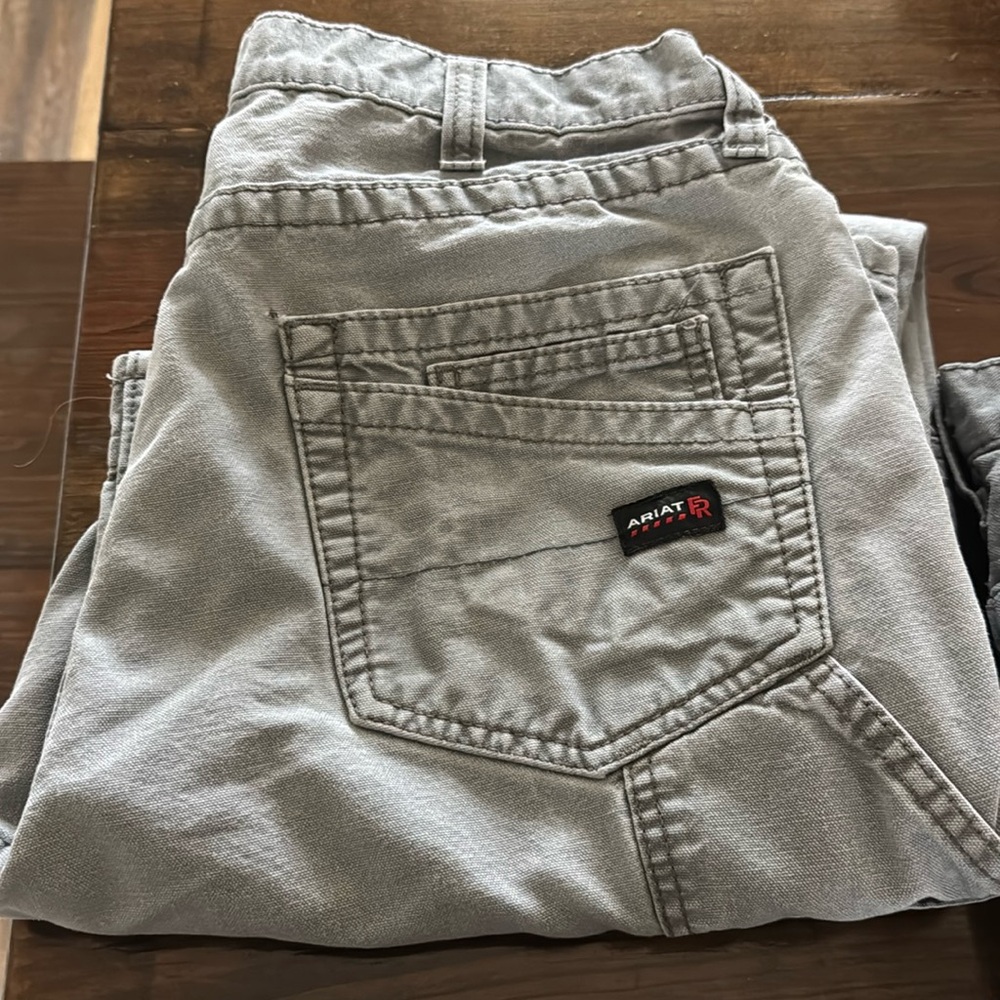 Ariat FR Gray Jeans 35X32 used in Great condition. 
M4 Relaxed Bootcut